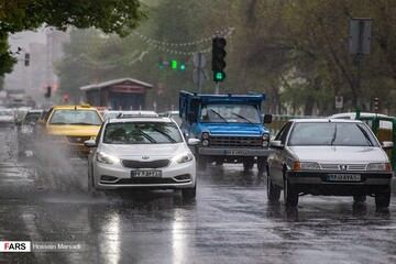 بارش باران در تهران / سه‌شنبه ۱۹ فروردین