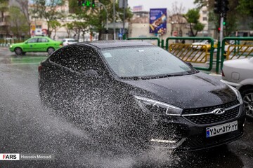 بارش باران در تهران / سه‌شنبه ۱۹ فروردین