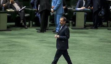 جهانگیری برای دفاع از وزیر پیشنهادی کشاورزی به مجلس آمد