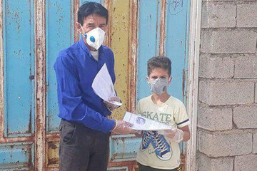 ببینید | حرکت زیبای معلم دلسوز در این روزهای کرونایی