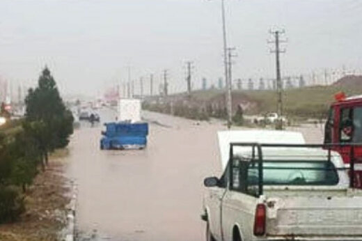 ببینید | بلایی که سیل در کهریزک و پرند بر سر ماشین‌ها آورد