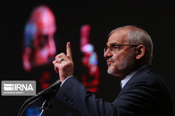 وزیر آموزش و پرورش: خانواده‌ها نگران امتحانات دانش‌آموزان نباشند/ سیاست تسهیل در دستور کار است