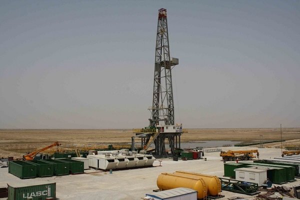 اعلام زمان بازگشت حجم تولید نفت ایران  به قبل از تحریم‌ها 