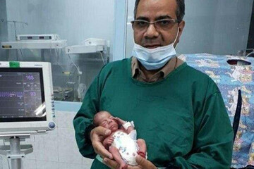 ببینید | نوزاد ۸۰۰ گرمی یزدی کرونا را شکست داد