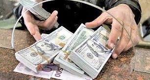 دلار در رکورد جدید قیمتی پا سفت کرد