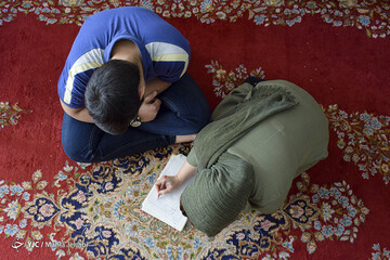 معلم همیشه آنلاین