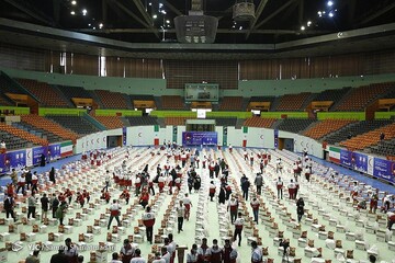 ببینید آماده‌سازی بسته معیشتی و بهداشتی برای نیازمندان استان تهران