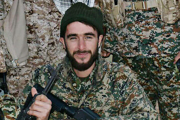 ببینید | تصویر یکی از شهدای حادثه ناوچه کنارک در لباس مدافع حرم