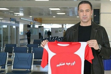 پیمان اکبری، سرمربی شهرداری ارومیه باقی‌ماند