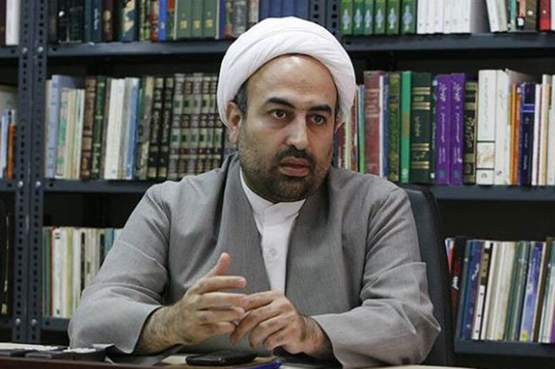 انتقاد معنادار توئیتری سردبیر سابق کیهان از تفاوت حکم طبری و سلطان سکه