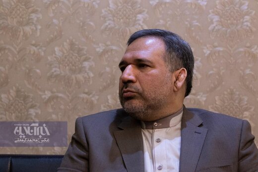 شمس‌الدین حسینی: به احمدی‌نژاد افتخار می‌کنم/مردم می‌گویند مجلس کجای کار است؟