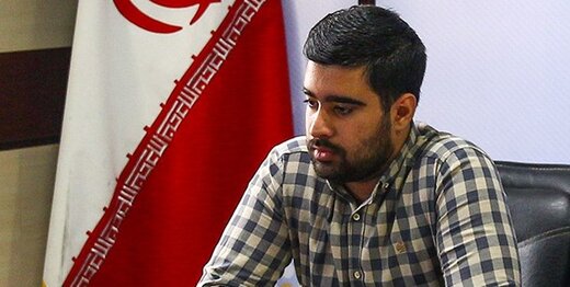سوال مهم یک دانشجو از رهبر انقلاب درباره انتخابات ریاست جمهوری 1400/ انتقاد از دولت با سوگلی خواندن برجام / برای جوانان آرزویی ساخته اند به نام پراید!