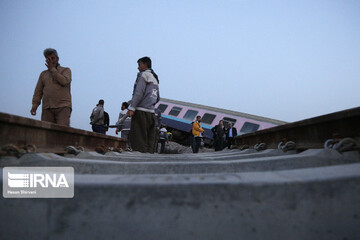 خروج قطار مسافربری از ریل در ۱۰ کیلومتری شهر پرند