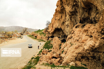 بقایای مدرسه تاریخی اتابکی در سمیرم