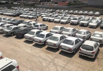 کشف بیش از ۲۳۰۰ خودروی احتکار شده از سوی پلیس امنیت اقتصادی 