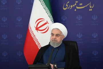 الرئيس روحاني : تحت رعاية القيادة الحكيمة ايران صمدت بوجه المؤامرات جميعا