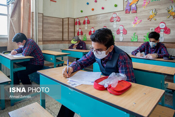 امتحانات نهایی دوره متوسطه با رعایت فاصله اجتماعی و بهداشتی