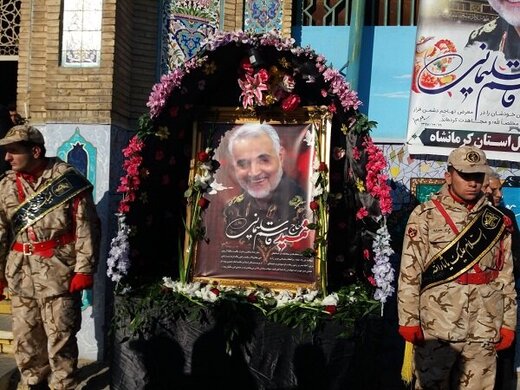 مردم روستای قنات ملک از سردار شهید قاسم سلیمانی می‌گویند / پخش از شبکه یک