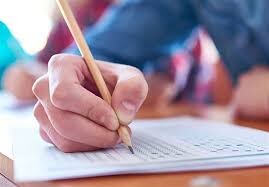 رعایت پروتکل‌های بهداشتی در برگزاری امتحانات پایه دوازدهم خوزستان