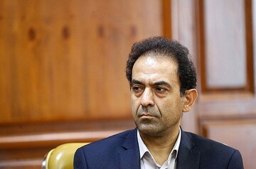 اردلان از رونمایی پوستر پنجمین جایزه ادبی شعر کیش خبر داد 