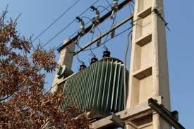 نارضایتی مشترکان از قطع مکرر برق در گناباد/ "شهروندان محافظ برق بخرند"
