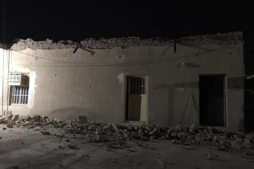 ببینید | اولین فیلم از خسارتی که زلزله ۵.۷ ریشتری دیشب به شهر «بیرم» زد