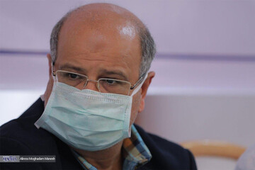رونمایی از جدیدترین داروی مبارزه با کرونا با حضور علی اکبر ولایتی و فرمانده ستاد مبارزه با کرونا استان تهران