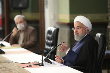 روحانی: به‌جای مچ گیری دست همدیگر را گرفتن، تقویت شده است 