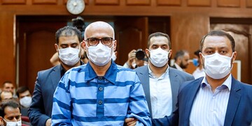 چهارمین جلسه رسیدگی به اتهامات طبری/ متهم: دریافت رشوه از مصطفی نیاز آذری را قبول ندارم