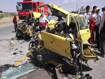 رئیس پلیس راه همدان: در برخورد ۲ دستگاه پراید تاکسی، ۱۰ نفر کشته و مجروح شدند