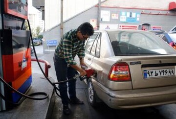 زمان شارژ سهمیه بنزین اعلام شد
