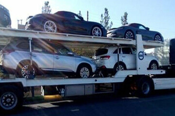 عکس | توقیف یدک کش حامل ۵ ماشین قاچاق ۱۸ میلیارد تومانی در اتوبان کرج!