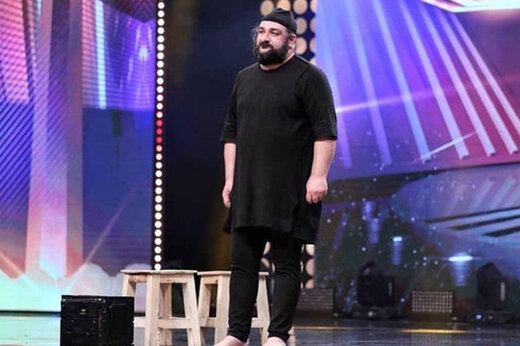 ببینید | اجرای تاثیرگذار نقش جانباز غواص اعصاب و روان در «عصر جدید»