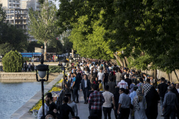 تصاویر | زندگی در تبریز بدون ترس از کرونا و بدون رعایت اصول بهداشتی