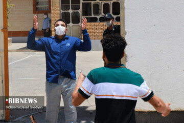 ببینید | متهم بوشهری پای چوبه دار بخشیده شد