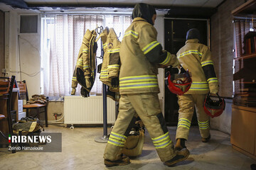 دختران آتش نشان روزتان مبارک