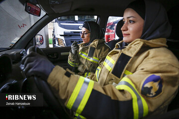 دختران آتش نشان روزتان مبارک