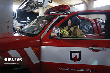 دختران آتش نشان روزتان مبارک