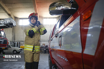 دختران آتش نشان روزتان مبارک