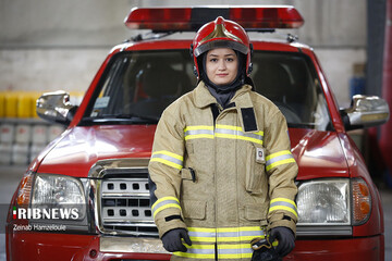 دختران آتش نشان روزتان مبارک