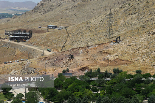 بی‌مهری به طاق بستان