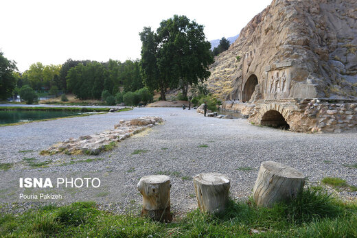 بی‌مهری به طاق بستان