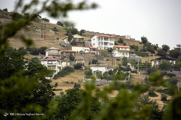 ساخت و ساز‌های بی رویه در گردنه حیران‎