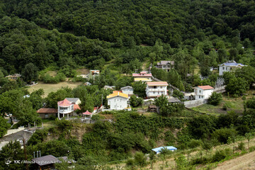 ساخت و ساز‌های بی رویه در گردنه حیران‎