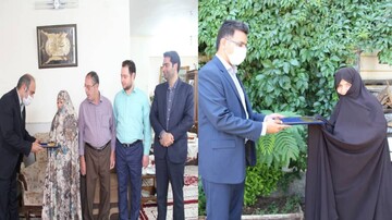 تجلیل از مشترکان کم مصرف برق در استان سمنان