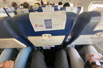 عکس | انتقاد تند دکتر کرمان پور از پروازهای داخلی: کرونا چگونه با سرعت از شهری به شهر دیگر منتقل می‌شود؟ 