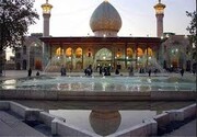 مقام معظم رهبری با انامگذاری شیراز به عنوان سومین حرم اهل بیت(ع) هویت اصیل اسلامی این شهر را مجددا احیا کردند
