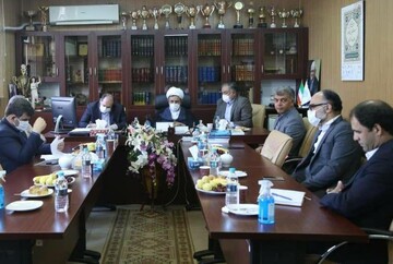  عدالت قضایی بدون حضور وکیل ممکن نیست