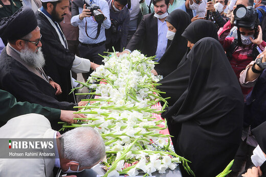 ‌ورود پیکر مطهر شهید والامقام «نسیم افغانی» به مشهد