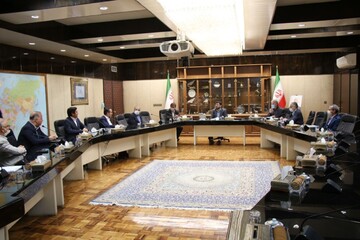 تولیدات شرکت عقاب افشان و خودرو سازی فردا در استان سمنان موجب افتخار و مباهات کل کشور است 